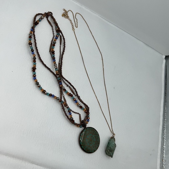 Avon Metal Enamel Bead 3 layer Necklace & SL Green Pendant Necklace - Picture 13 of 15